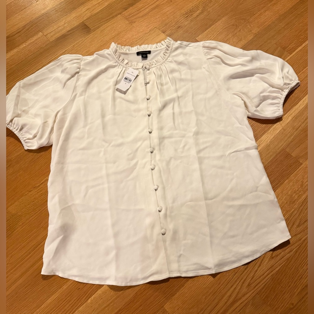 Elegant White/cream Anne Taylor Blouse with Ruffle Detail. NWT. Small.